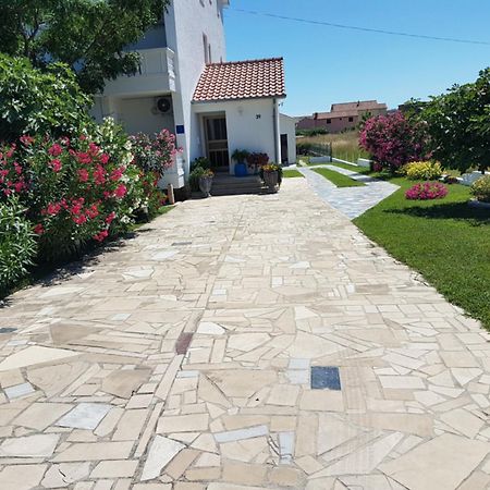 Apartments Smilja Ljubač المظهر الخارجي الصورة