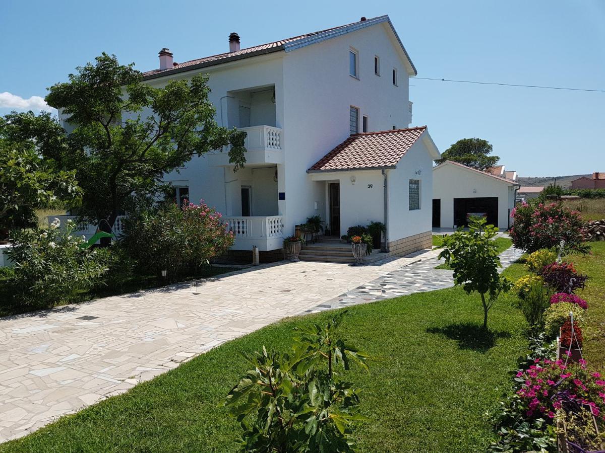 Apartments Smilja Ljubač المظهر الخارجي الصورة