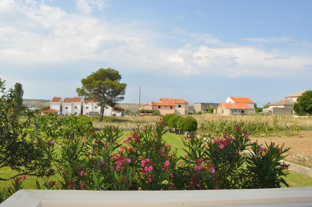 Apartments Smilja Ljubač المظهر الخارجي الصورة