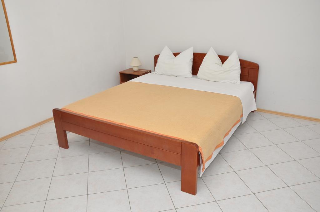 Apartments Smilja Ljubač المظهر الخارجي الصورة