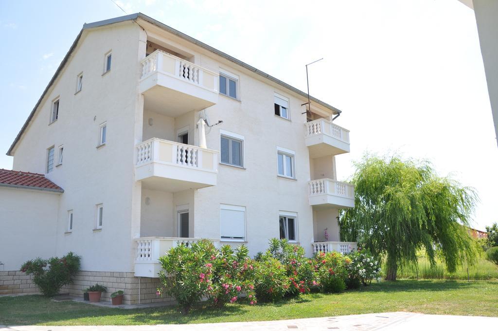 Apartments Smilja Ljubač المظهر الخارجي الصورة